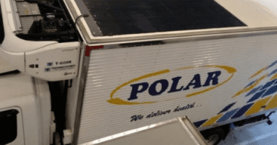 DHL instala painel solar em caminhões